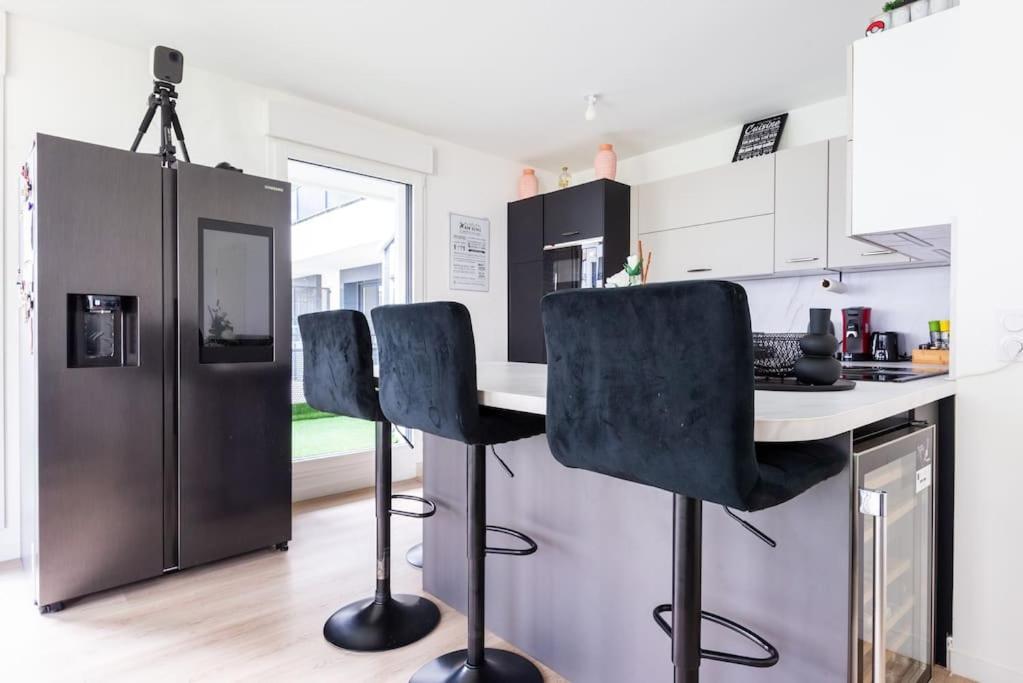 Residence Abraham - Guest Room 1 Ladefense U-Arena #Terasse #Fibre #Netflix Colombes  Exterior photo