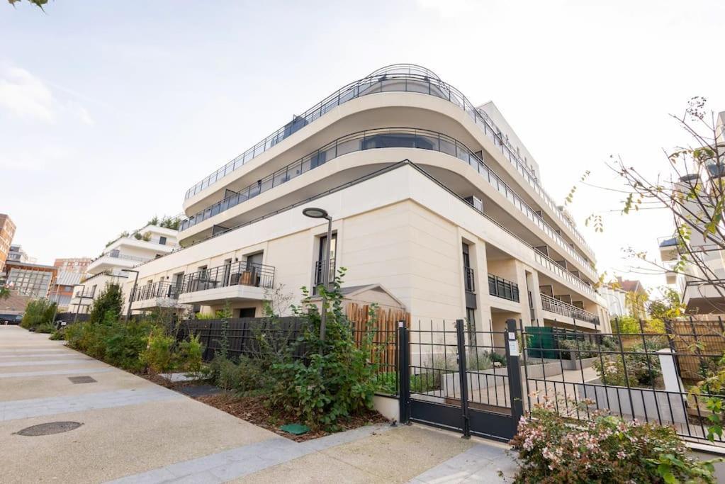 Residence Abraham - Guest Room 1 Ladefense U-Arena #Terasse #Fibre #Netflix Colombes  Exterior photo